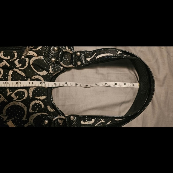 Guess graphic hand bag - Picture 10 of 11